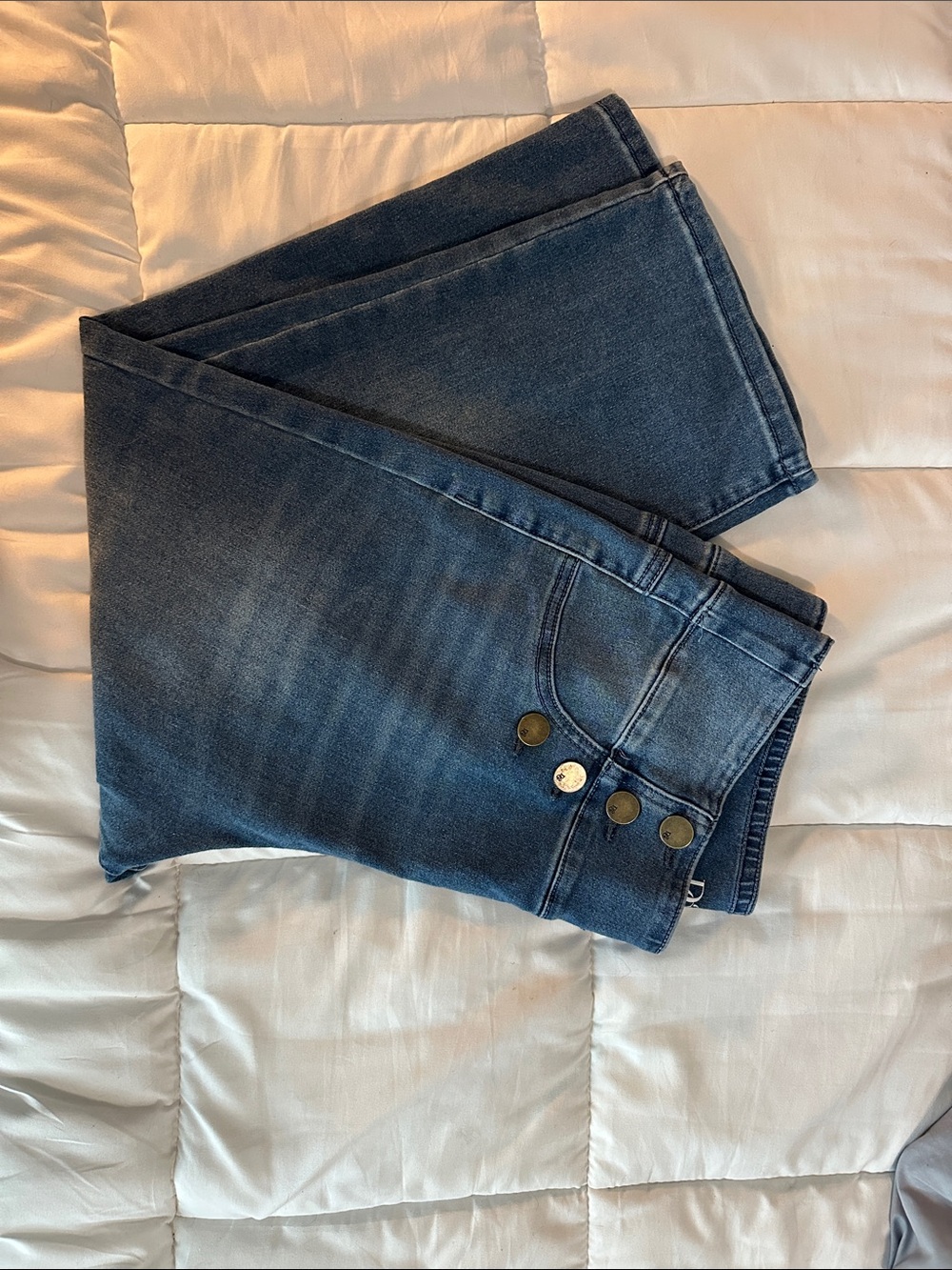 DG2 by Diane Gilman Dark Blue High-Rise Button embellished Jeans